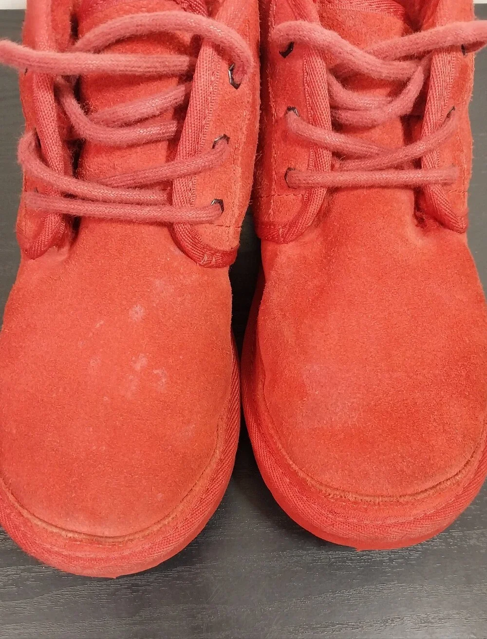 UGG Neumel II Kids Red Suede Lace-Up Ankle Chukka Boots Size 2